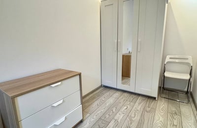 Alquiler de un acogedor apartamento de 2 habitaciones en el distrito de Chiajna, Bucarest, Rumanía